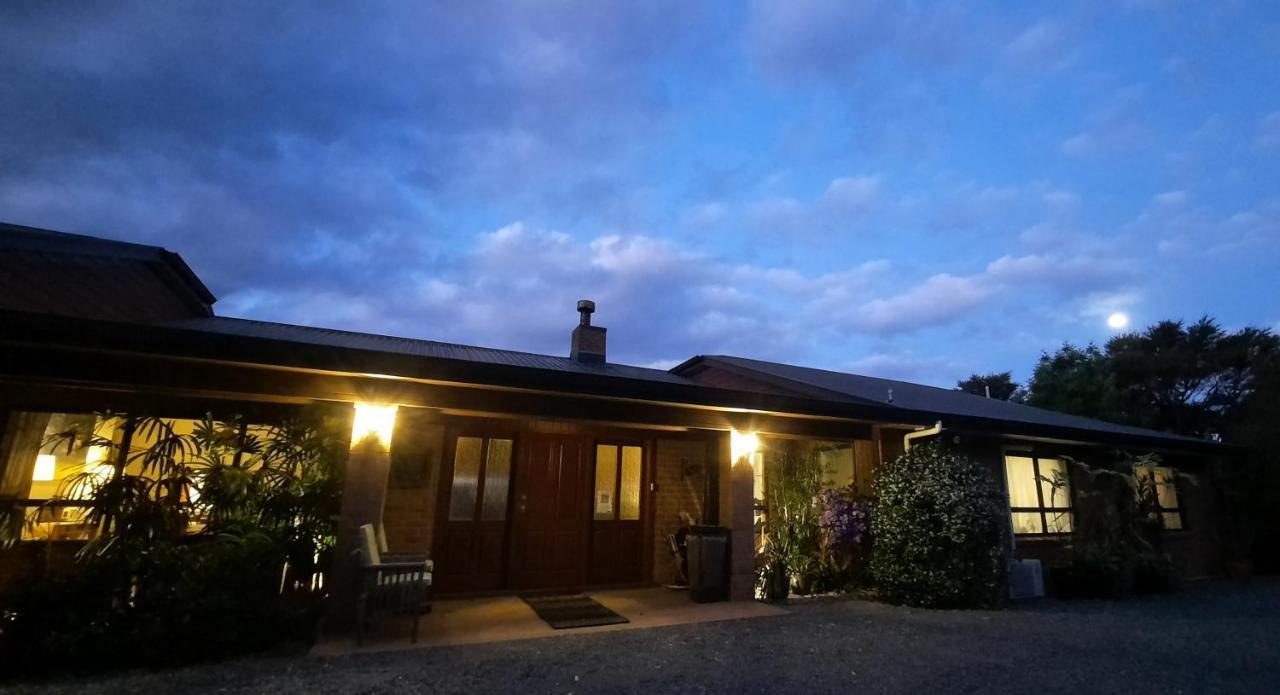 Riverside Homestead Paihia Extérieur photo